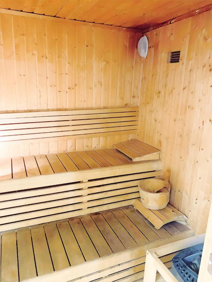 5 Star Serviced Apartment With Beach Access In The Heart Of Dubai Marina Free Welcome Gift Box Upon Arrival Екстериор снимка