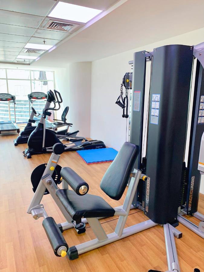 5 Star Serviced Apartment With Beach Access In The Heart Of Dubai Marina Free Welcome Gift Box Upon Arrival Екстериор снимка