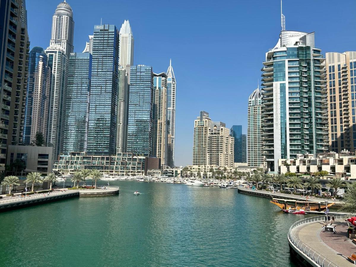 5 Star Serviced Apartment With Beach Access In The Heart Of Dubai Marina Free Welcome Gift Box Upon Arrival Екстериор снимка