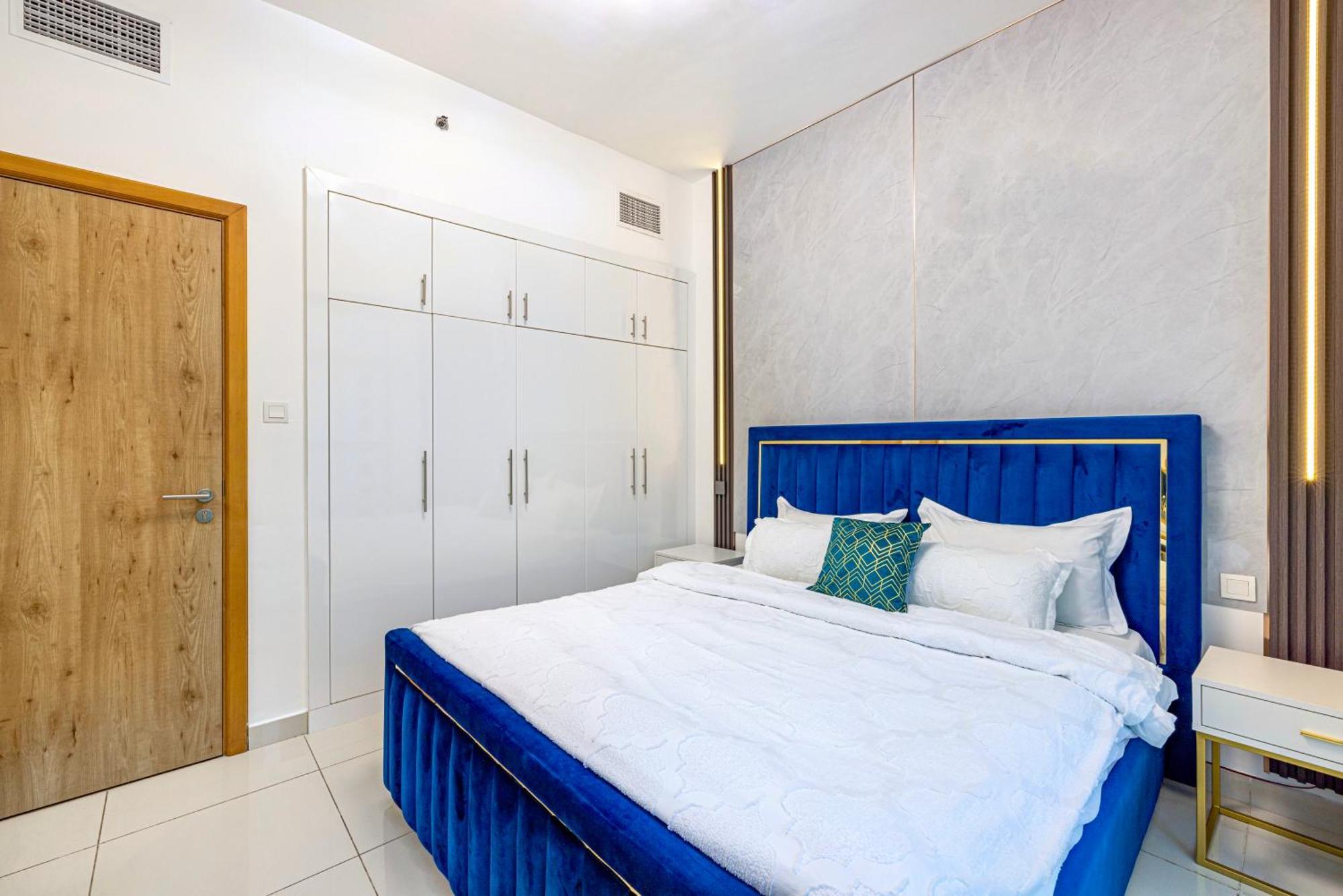 5 Star Serviced Apartment With Beach Access In The Heart Of Dubai Marina Free Welcome Gift Box Upon Arrival Екстериор снимка